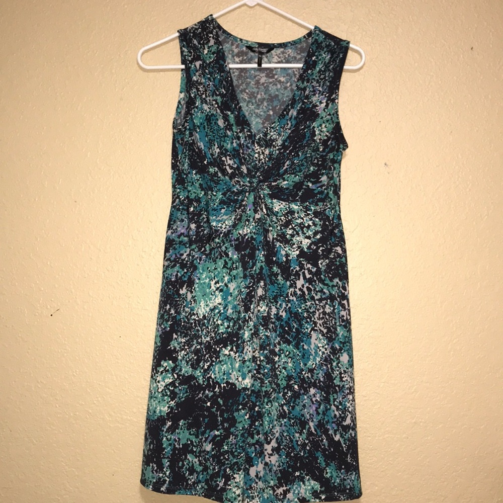 😍 twisted front V neck dress😍